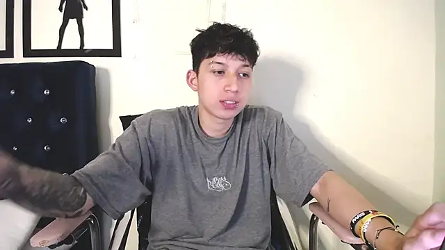  Thomas hot  online show from 10-21-25, 01:50