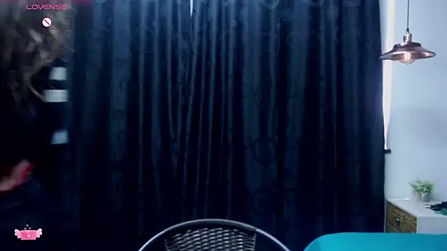 megan collins96 online show from 12-17-24, 08:32