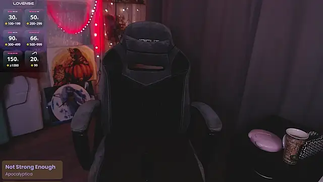 lissamuff online show from 11-13-25, 04:06