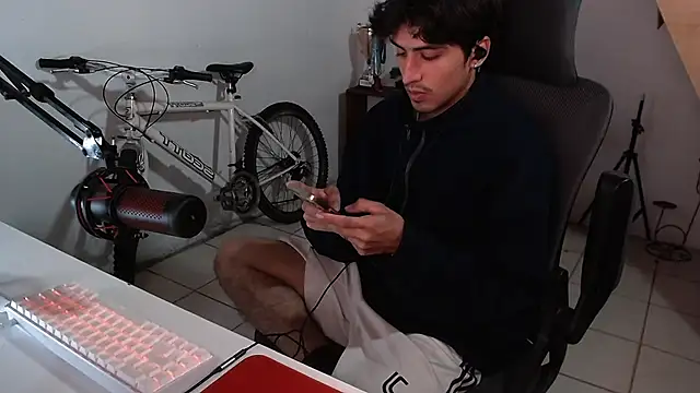 Thieves9 online show from 10-16-25, 04:02