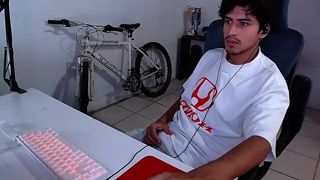 Thieves9 online show from 10-31-25, 07:04