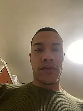 Snapshot of Osiiriis chatting on 01-10-25, 11:39 Osiiriis online show from 01-10-25, 11:39