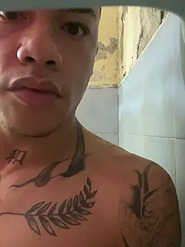 Snapshot of Osiiriis chatting on 01-13-25, 09:52 Osiiriis online show from 01-13-25, 09:52