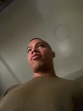 Snapshot of Osiiriis chatting on 01-14-25, 09:24 Osiiriis online show from 01-14-25, 09:24