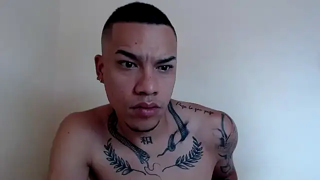 Snapshot of Osiiriis chatting on 01-31-25, 02:07 Osiiriis online show from 01-31-25, 02:07