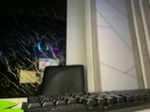 Snapshot of Osiiriis chatting on 02-27-25, 04:52 Osiiriis online show from 02-27-25, 04:52