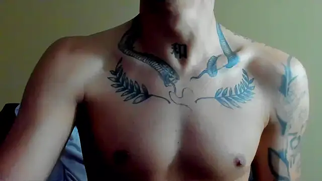 Snapshot of Osiiriis chatting on 03-13-25, 11:38 Osiiriis online show from 03-13-25, 11:38