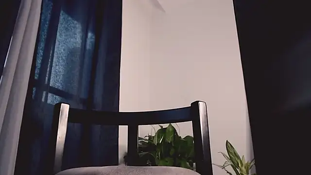 Snapshot of Osiiriis chatting on 03-15-25, 01:07 Osiiriis online show from 03-15-25, 01:07