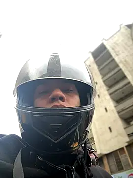 Snapshot of Osiiriis chatting on 10-25-25, 11:29 Osiiriis online show from 10-25-25, 11:29