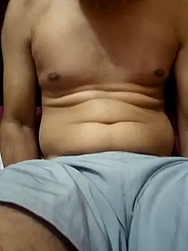 Snapshot of greenzorawar chatting on 11-24-25, 05:01 greenzorawar online show from 11-24-25, 05:01