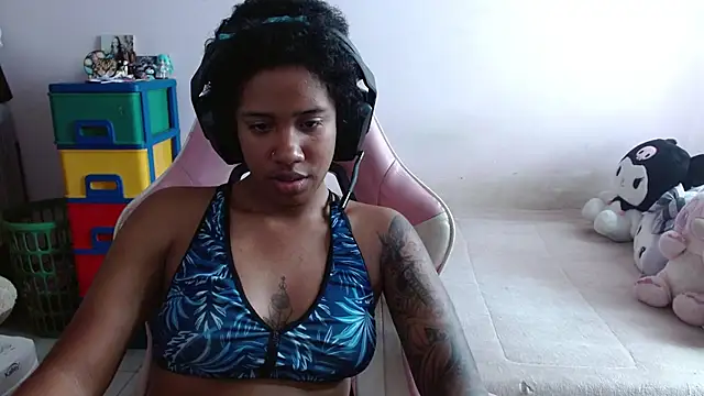 TiffanyRoouse online show from 11-01-25, 05:48