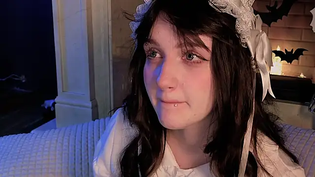 ELLIEJAY online show from 10-28-25, 05:11