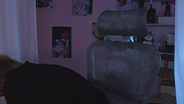 ELLIEJAY online show from 12-03-25, 05:26