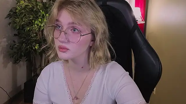 ELLIEJAY online show from 03-05-26, 05:14