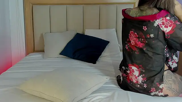 yandracelisofficial online show from 02-13-26, 10:28