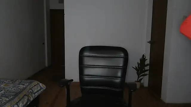 Suzie darling online show from 01-08-26, 02:14