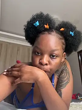 Snapshot of SexxyLunar chatting on 11-13-25, 06:34 SexxyLunar online show from 11-13-25, 06:34