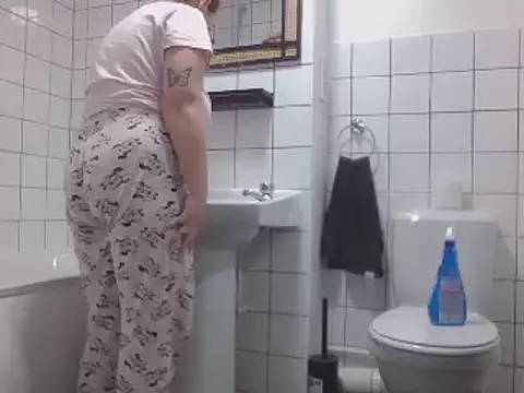 Snapshot of magical_mia chatting on 03-09-25, 11:25 magical mia online show from 03-09-25, 11:25