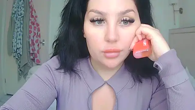 Snapshot of magical_mia chatting on 09-23-25, 12:08 magical mia online show from 09-23-25, 12:08