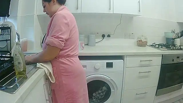 Snapshot of magical_mia chatting on 11-12-25, 08:59 magical mia online show from 11-12-25, 08:59