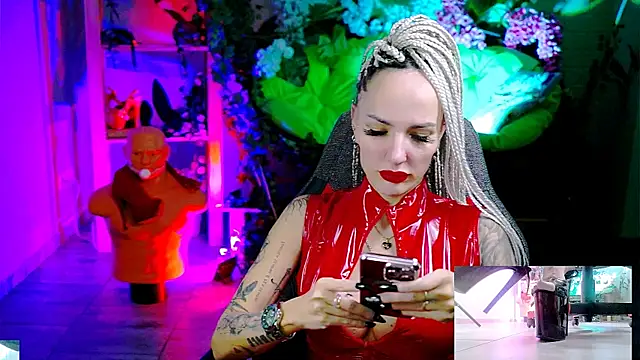 MonicaMaxwel online show from 12-15-25, 11:03