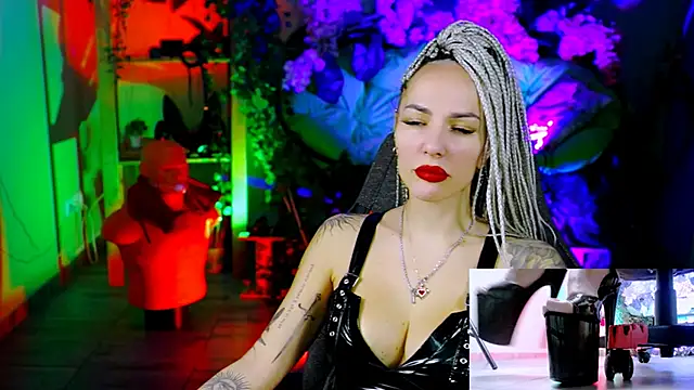 MonicaMaxwel online show from 01-12-26, 11:15