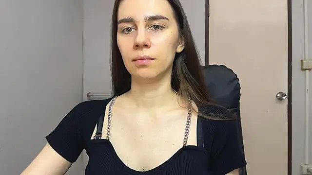 SassyJessi online show from 11-23-25, 04:12