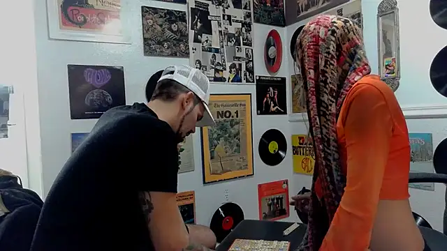 Snapshot of molly_witha_chance chatting on 01-18-25, 08:41 molly witha chance online show from 01-18-25, 08:41