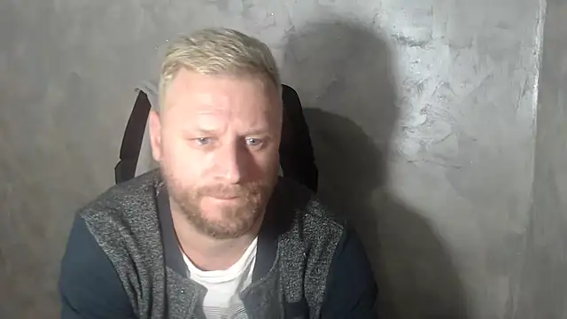 Snapshot of ANGELALEXYNO2024 chatting on 12-17-25, 02:45 ANGELALEXYNO2024 online show from 12-17-25, 02:45