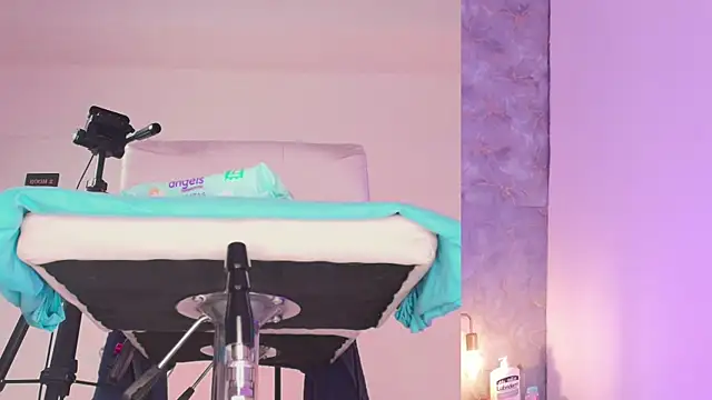 Angelst   online show from 10-11-25, 06:56