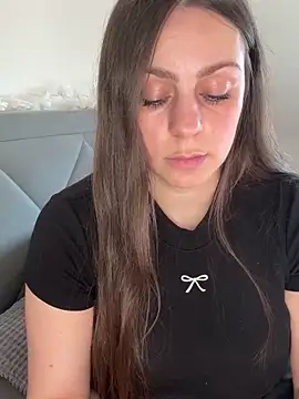 Loella-Rose online show from 12-21-25, 01:18