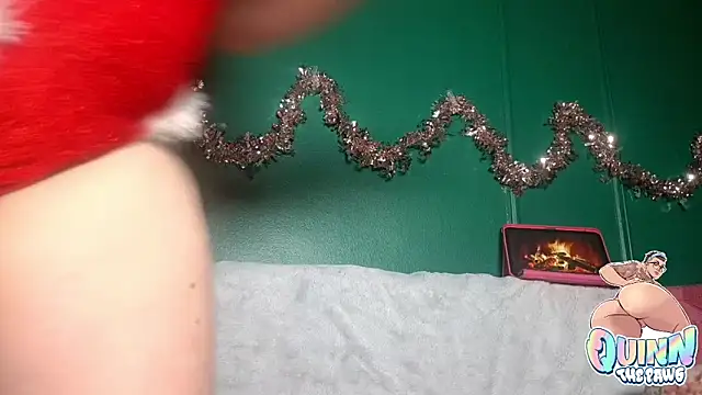 quinnmariexo online show from 12-22-25, 10:29