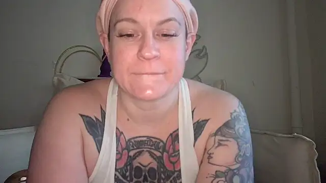 quinnmariexo online show from 02-03-26, 12:10