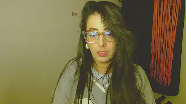 Snapshot of ella_peck chatting on 10-30-25, 05:53 ella peck online show from 10-30-25, 05:53