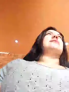 Sophie-hatter online show from 12-17-24, 02:55
