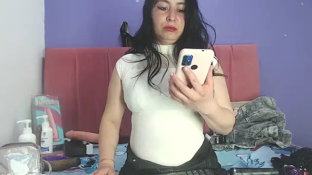 Snapshot of agathacorlincm101 chatting on 02-26-25, 12:05 agathacorlincm101 online show from 02-26-25, 12:05