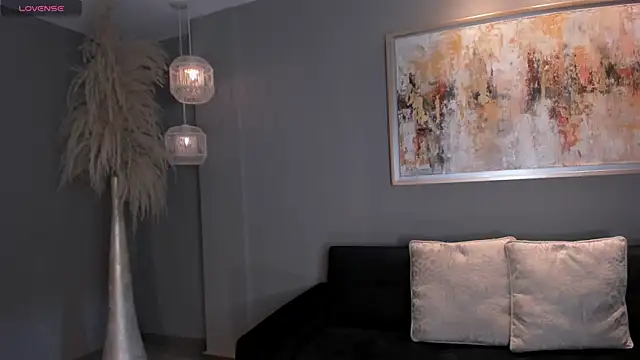 MollySundersX online show from 02-05-25, 08:25