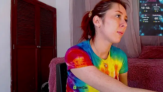 lanaturner  online show from 10-14-25, 06:14