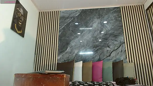 PriscilaRainbow online show from 02-01-25, 10:55