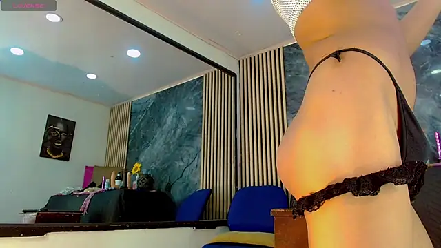 PriscilaRainbow online show from 03-12-25, 09:35