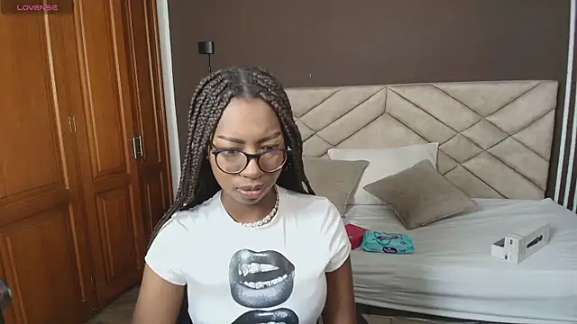 Raquel jones online show from 11-08-25, 11:32