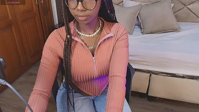 Raquel jones online show from 11-13-25, 12:15