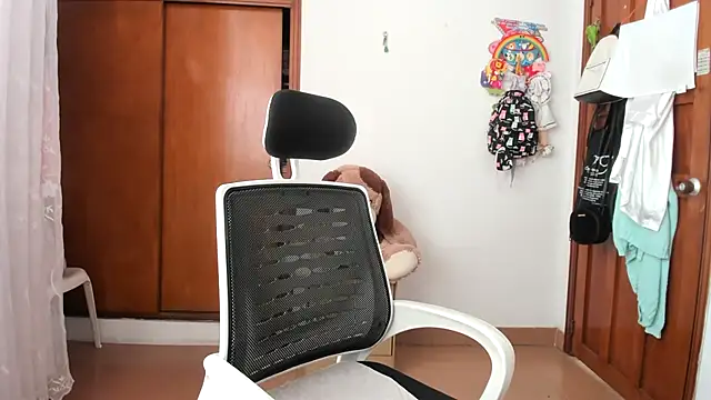 Adele johnsonn1 online show from 10-29-25, 03:03