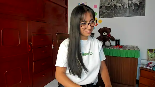 Snapshot of Isabellaa22_1 chatting on 01-04-25, 09:09 Isabellaa22 1 online show from 01-04-25, 09:09