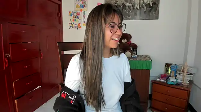 Snapshot of Isabellaa22_1 chatting on 01-21-25, 12:50 Isabellaa22 1 online show from 01-21-25, 12:50