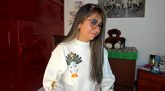 Snapshot of Isabellaa22_1 chatting on 01-23-25, 01:45 Isabellaa22 1 online show from 01-23-25, 01:45