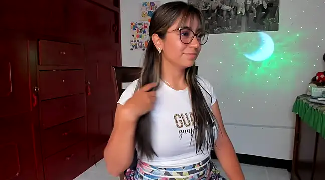 Snapshot of Isabellaa22_1 chatting on 02-03-25, 08:13 Isabellaa22 1 online show from 02-03-25, 08:13