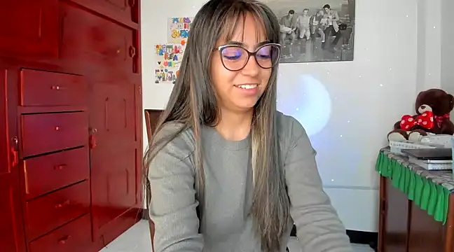 Snapshot of Isabellaa22_1 chatting on 02-10-25, 01:33 Isabellaa22 1 online show from 02-10-25, 01:33