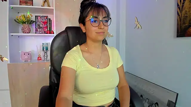 Snapshot of Isabellaa22_1 chatting on 02-14-25, 03:58 Isabellaa22 1 online show from 02-14-25, 03:58