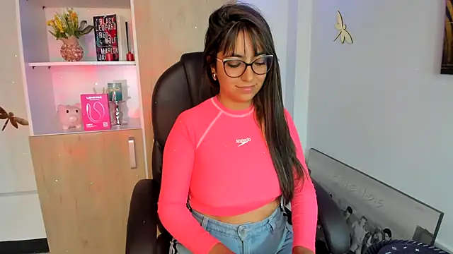 Snapshot of Isabellaa22_1 chatting on 02-19-25, 03:16 Isabellaa22 1 online show from 02-19-25, 03:16